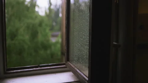 Slider shot of an old window 4K prores 422 Vidéo 154744532