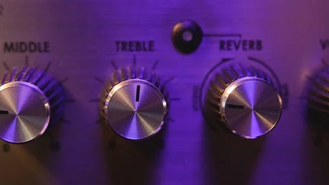 Slider shot of Volume Control Knobs on Electric Guitar Amp 스톡 동영상 92545273