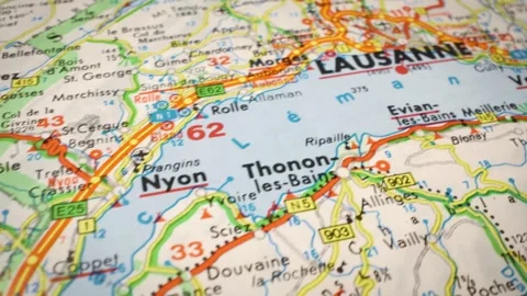 Sliding camera movement over road map from Geneva to Lausanne,  Switzerland 스톡 동영상 332833518