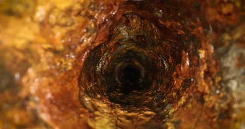 Sliding inside old dirty sewer line pipe Vidéo 160066780