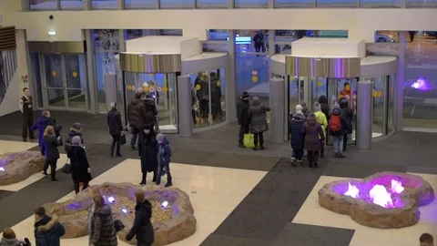Slightly defocused crowd of walking people in the newly opened shopping mall Stock Footage 72707032