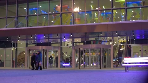 Slightly defocused crowd of walking people in the newly opened shopping mall Stock Footage 72707604