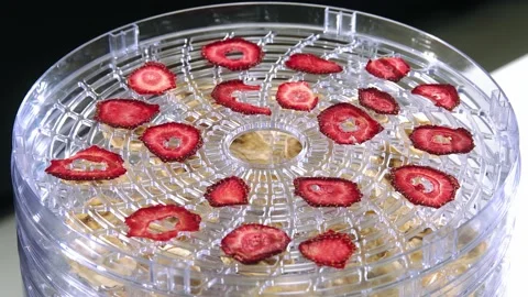 Slises of Strawberry  on a plate Stock-Footage 148990550