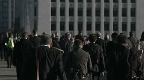 Slo-mo large crowd of unidentifiable pedestrians in London 4K  - 02 Stock-Footage 55624555