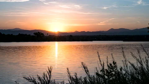 Sloan Lake Fall Foliage at Sunset, Slider Timelapse Vidéo 162639927