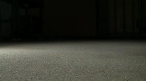 Slomo chains floor Video stock 806493