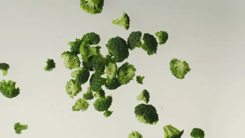 Slomwo Broccoli falling Video stock 141663631
