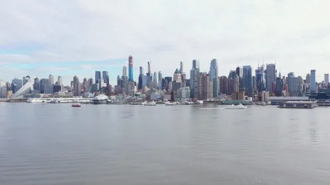 Slow approach on west side highway cityscape skyline 스톡 동영상 114091063