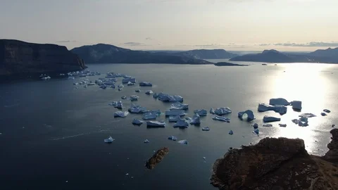 Slow drone fly-by view of Akulleq island, Greenland 動画素材 122497547