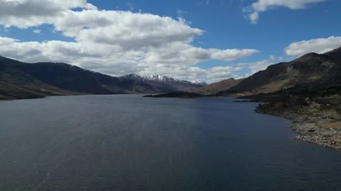 Slow forward and upward lake flight Stock Footage 334384096