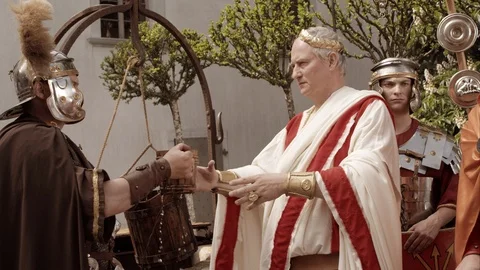 Slow Mo Even Emperors Need A Drink Of Water 库存影片 120519729