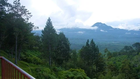 Slow mo Overlooking. Mt.Apo Video stock 98489727