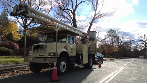 SLOW MO WALKING UP TO A WORK TRUCK Stock-Footage 194490253