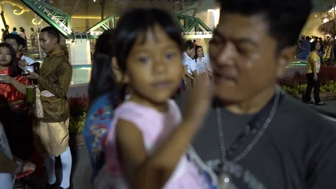 Slow-Motion 120:30 FPS Cute Asian Girl Toddler in Dad's Arms Waving Bye Stock-Footage 123729679