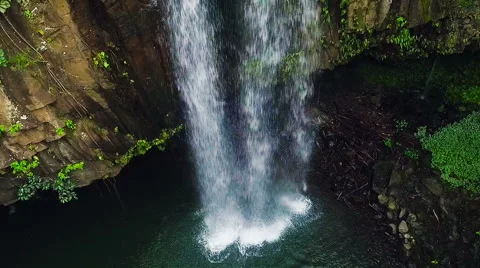Slow Motion Aerial View of Tropical Jungle Waterfall Vídeo Stock 56878009