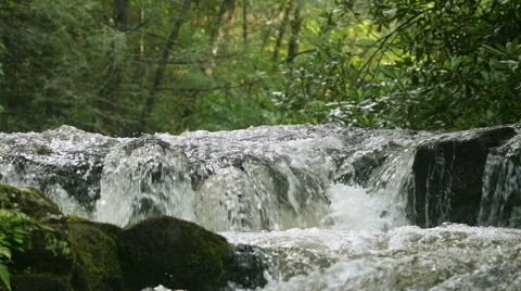 Slow Motion on the Bald River flowing over rocks in a peaceful scene 스톡 동영상 40723877