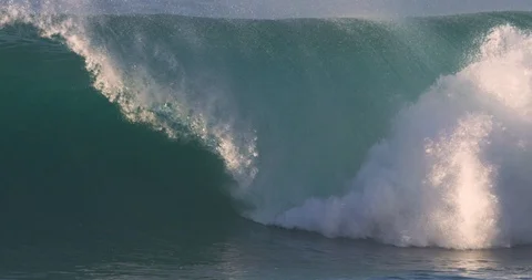 Slow Motion Barreling wave Stock Footage 95325693