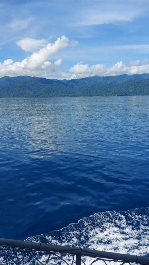 Slow motion boat footage from front view to stern wake. Stock Footage 346214943