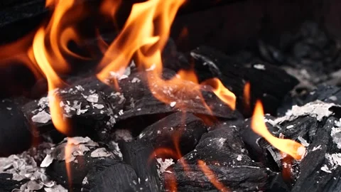 Slow motion burning fire flame, closeup night bonfire, fireplace, campfire, bbq Video stock 263525458