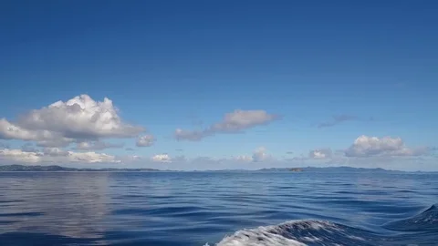 Slow motion calm open blue water in virgin Islands 動画素材 71958115