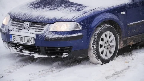 Slow Motion Car Tires Drifting Stockbeeldmateriaal 85104007