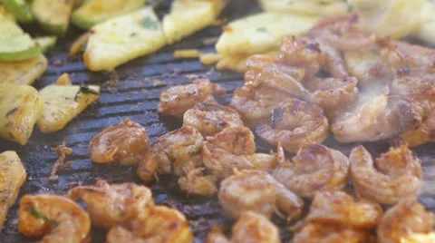 Slow motion: chef cooking grilled shrimps. prawns on the grill. Stock Footage 53344328