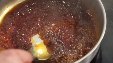 Slow motion Chef making a Caramel Stock Footage 85810834