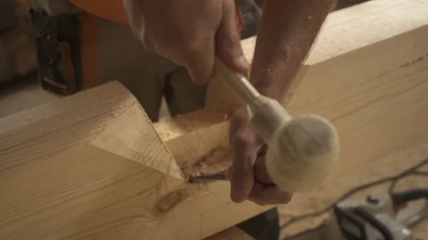 Slow motion chisel in the hands of the master 库存影片 101627588