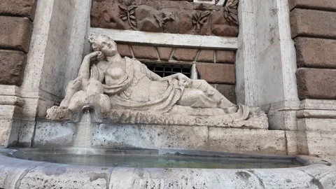 Slow Motion Close Up Of Goddess Diana Sculpture At Porta Pia 스톡 동영상 330122732