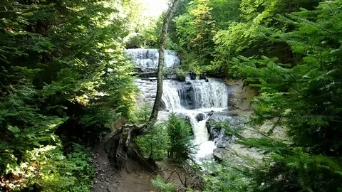 Slow motion Close shot of Scenic river step waterfalls deep forest 스톡 동영상 80492317