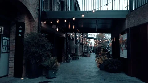 Slow Motion, Coal Drops Yard in king's Cross London.Uk ( Multi- footages ) Vidéo 171489238
