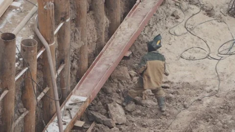 Slow motion on a construction site Video stock 147178412