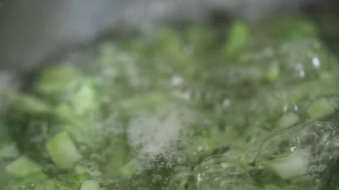 Slow motion Cooking Broccoli Stock-Footage 84269529