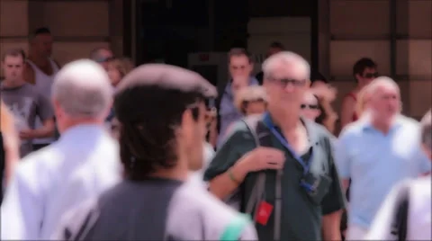 Slow motion crowd of people 库存影片 33796049