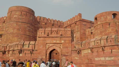 Slow Motion Crowds Entering Agra Fort, Global Tourists at Mughal Landmark, 스톡 동영상 329787795