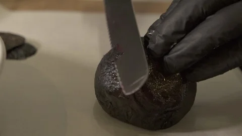 Slow motion cutting beet Stock Footage 129301581