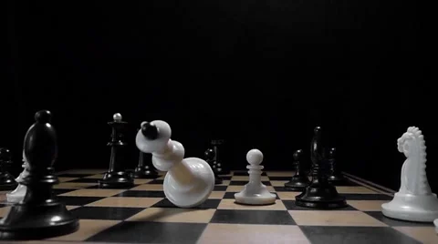 Slow motion decline of the King Stock-Footage 61245874