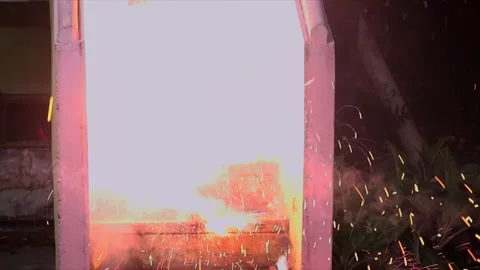 Slow motion effect of a walla exploding aggressively 库存影片 274673194