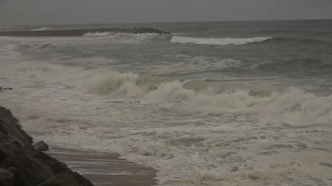 Slow Motion of Enormous Ocean Waves Crashing After Storm Today 库存影片 341683968