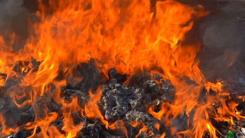Slow motion fire concept, Fire flame close up  burning super slow .It real fire  Vídeos de archivo 104013139