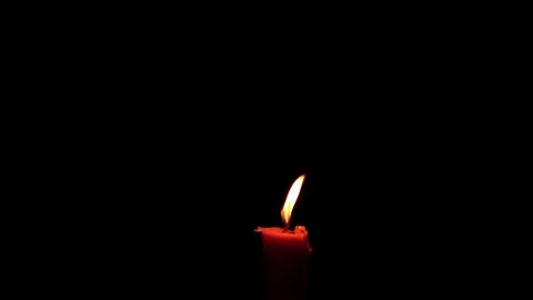 Slow motion fire grow burning on lantern on dark night background Vidéo 116911897