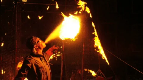 Slow motion fire spitter Video stock 522984