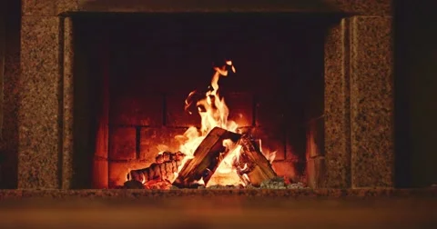 Slow motion Fireplace burning. Warm cozy fire. Winter relax background. 120fps Vidéo 54686376