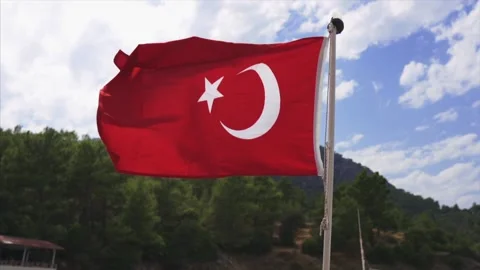 Slow motion flap the turkish flag  Stock-Footage 131045571
