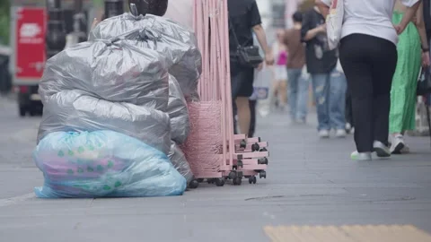 Slow motion of foot traffic along Insadong market street Stock Footage 314518862