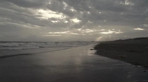 Slow motion footage of the beach at sunset in Enoshima, Kanagawa Prefecture, Stock Footage 52840108