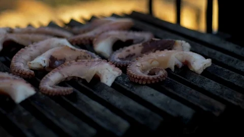 Slow motion of grilled octopus Video stock 96312637