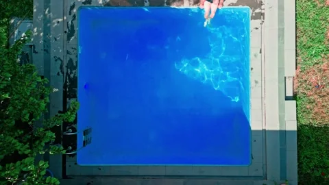 Slow motion, guy in the pool Video stock 251242795