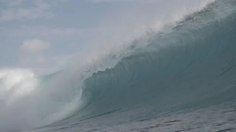 SLOW MOTION HUGE WAVE AT TEAHUPOO Stock-Footage 68049662