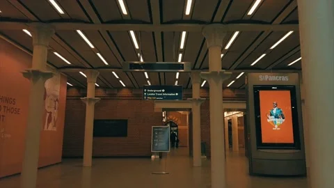 Slow Motion Interior Design in St Pancras London  ( Multi- footages ) Vidéo 171483876